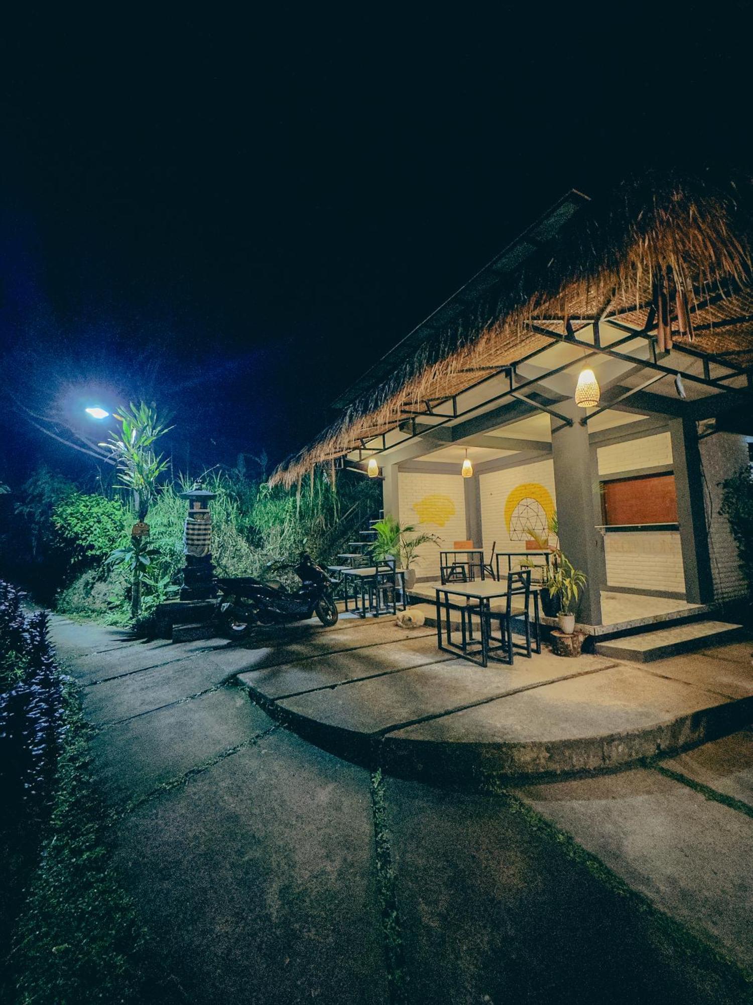 Moondock Luxury Camp Hotel Munduk  Exterior photo